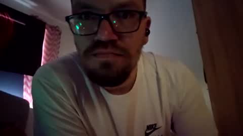 Snapshot of kryptoni18435 chatting on 12-16-25, 10:42 Tommy online show from 12-16-25, 10:42