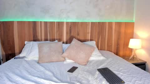 Krystal online show from 01-08-26, 04:26