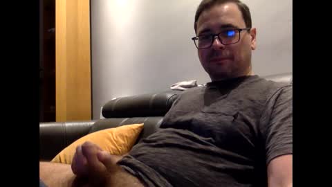 Snapshot of krzysztof1977 chatting on 01-06-25, 09:54 krzysztof1977 online show from 01-06-25, 09:54