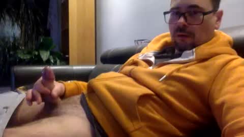 krzysztof1977 online show from 02-02-26, 10:52