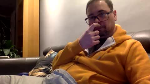 krzysztof1977 online show from 02-03-26, 10:26