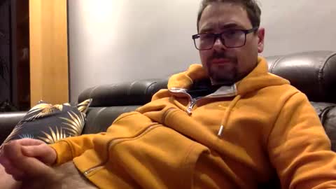 krzysztof1977 online show from 03-13-26, 08:04