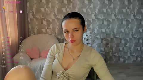 Snapshot of kseni_a chatting on 09-30-25, 10:20 Ksenia online show from 09-30-25, 10:20