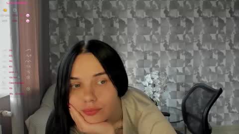 Snapshot of kseni_a chatting on 10-14-25, 10:27 Ksenia online show from 10-14-25, 10:27
