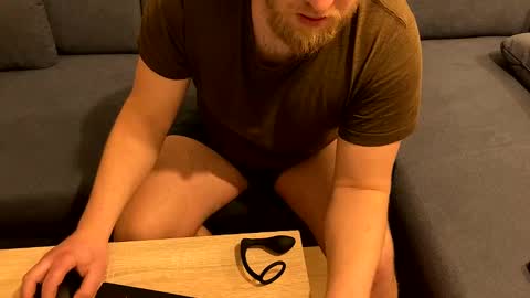 Tony online show from 03-11-25, 09:37