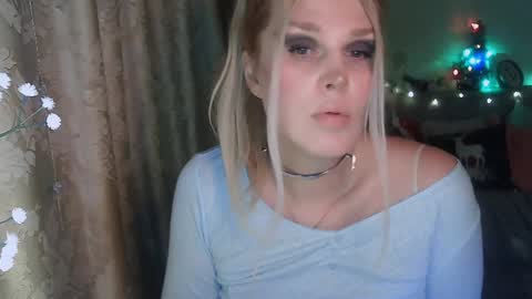 Annika  MTF ts post -op online show from 12-15-24, 01:54