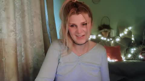 Annika  MTF ts post -op online show from 02-03-25, 11:09