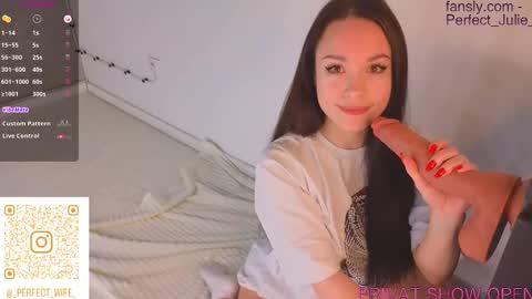  MY NAME IS JULIA  TO SEE MORE 18 CONTENT YOU CAN SUBSCRIBE TO  FANSLY -  online show from 02-17-25, 08:19