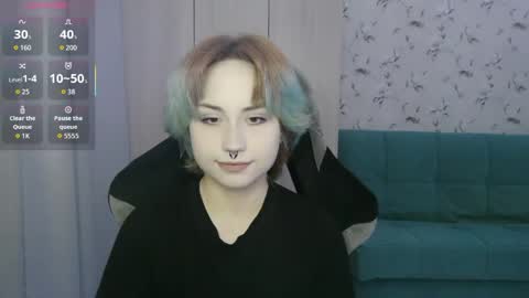 Snapshot of kummcaskill chatting on 05-19-26, 12:11 Alice online show from 05-19-26, 12:11