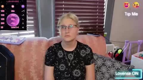 Samantha online show from 09-29-25, 09:08