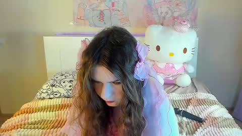 Snapshot of kuraii_ chatting on 03-09-25, 08:21 Anna online show from 03-09-25, 08:21