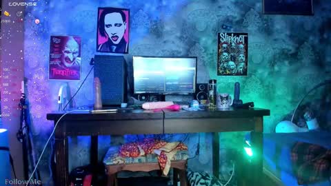 Erika online show from 12-11-24, 12:33