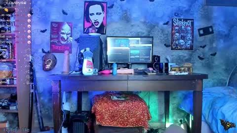 Erika online show from 03-08-25, 03:17