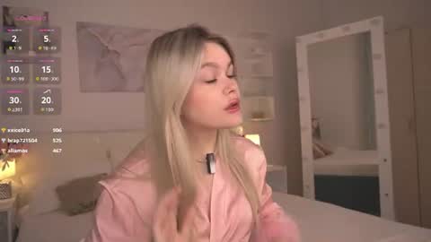 Emma online show from 07-22-26, 12:57