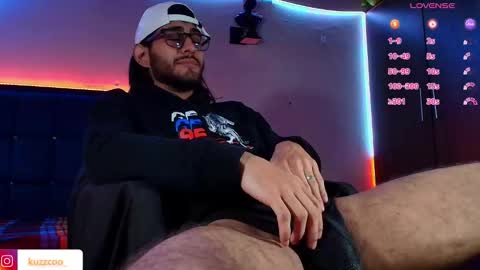 Snapshot of kuzzcoo chatting on 02-06-26, 01:47 kuzzcoo online show from 02-06-26, 01:47