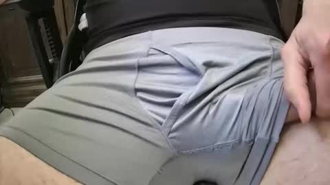 Snapshot of kvicali chatting on 12-04-25, 03:54 kvicali online show from 12-04-25, 03:54