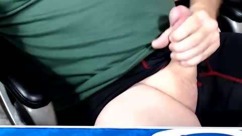 Snapshot of kwib34 chatting on 10-24-25, 04:03 kwib34 online show from 10-24-25, 04:03