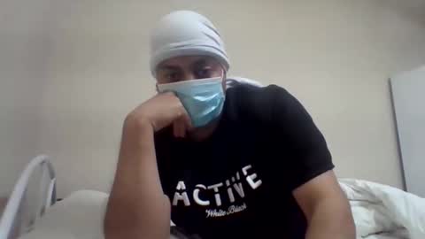 Snapshot of kwt8933 chatting on 05-01-26, 07:40 khalid 89 online show from 05-01-26, 07:40