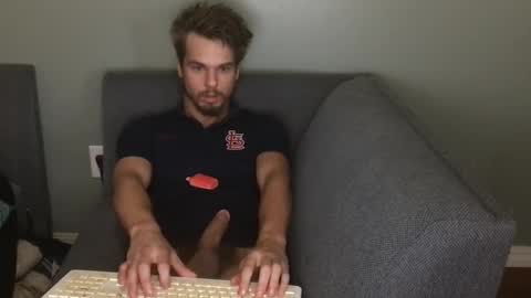 Snapshot of kxng222 chatting on 09-16-25, 03:35 kxng222 online show from 09-16-25, 03:35