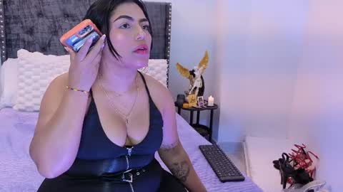 Snapshot of kyana_cream chatting on 07-28-26, 11:50 kyana_cream online show from 07-28-26, 11:50