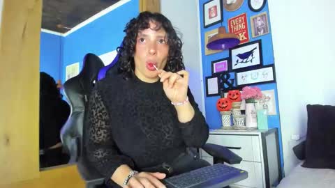 ---Keys--- online show from 10-28-25, 04:16