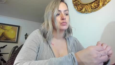 Snapshot of kyhara chatting on 02-02-25, 03:32 kyhara online show from 02-02-25, 03:32