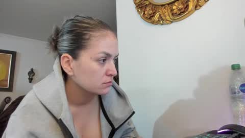 Snapshot of kyhara chatting on 02-20-25, 01:46 kyhara online show from 02-20-25, 01:46