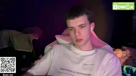 Snapshot of kyle_sxx chatting on 11-20-25, 05:56 JustDimasx online show from 11-20-25, 05:56