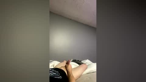 kylecrandlemire41 online show from 04-25-26, 05:32