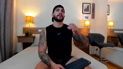 Snapshot of kylenorth_ chatting on 10-05-25, 11:19 kylenorth_ online show from 10-05-25, 11:19