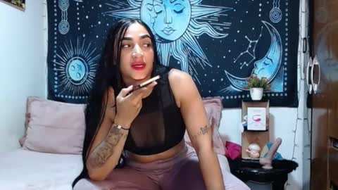 Snapshot of kylie_capricorn chatting on 09-11-25, 11:49 kylie online show from 09-11-25, 11:49