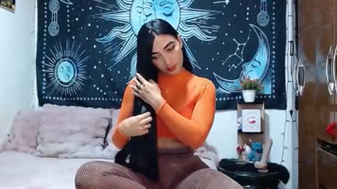 Snapshot of kylie_capricorn chatting on 09-23-25, 11:30 kylie online show from 09-23-25, 11:30