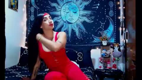Snapshot of kylie_capricorn chatting on 06-12-26, 10:30 kylie online show from 06-12-26, 10:30