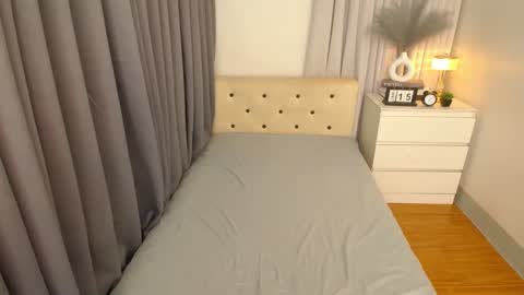 Snapshot of kylie_cums chatting on 01-16-25, 12:20 kylie_cums online show from 01-16-25, 12:20