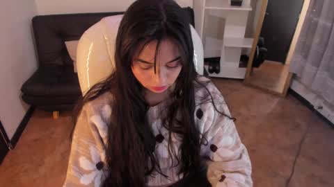 kylie online show from 02-10-25, 01:11