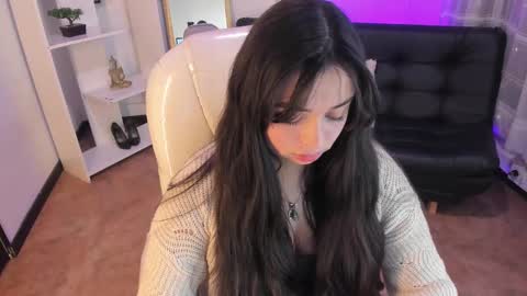 kylie online show from 03-07-25, 01:07