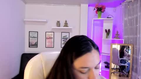 kylie online show from 09-22-25, 01:24