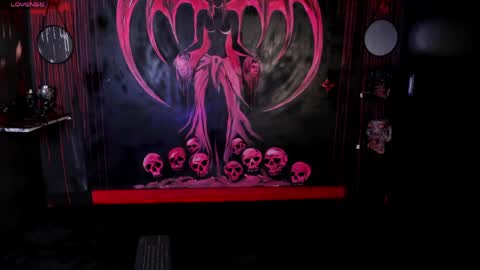 Snapshot of kylie_foxx1 chatting on 05-19-26, 01:56 submissive demon Please help me to reach 500 thumbs up online show from 05-19-26, 01:56
