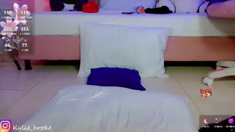 k ylie online show from 01-14-25, 12:43