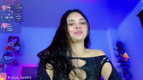 k ylie online show from 02-01-25, 09:29