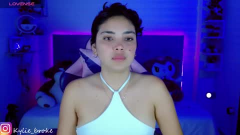 k ylie online show from 02-04-25, 09:10