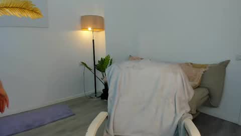 Kylie online show from 04-29-26, 05:30