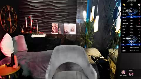 Kylie online show from 04-24-26, 01:57