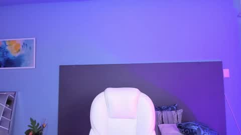 Kylie Reyes  online show from 12-27-24, 01:43