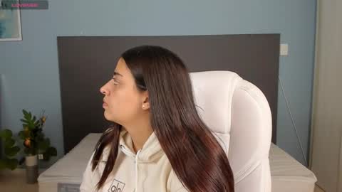 Kylie Reyes  online show from 12-30-24, 07:42