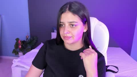 Kylie Reyes  online show from 01-23-25, 07:51