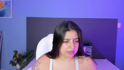 Kylie Reyes  online show from 02-21-25, 08:27