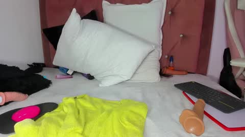 kylie Sttel online show from 01-03-25, 03:44