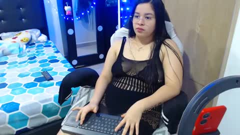 Snapshot of kylie_switch chatting on 12-14-24, 01:06 Instagram Kylie switch followme buy lovense here online show from 12-14-24, 01:06