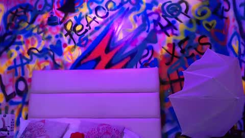 Snapshot of kyliebenson chatting on 02-03-25, 11:42 Melissa online show from 02-03-25, 11:42